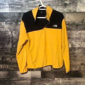 The North Face Men’s Fleece button up sweater Size Men’s Large